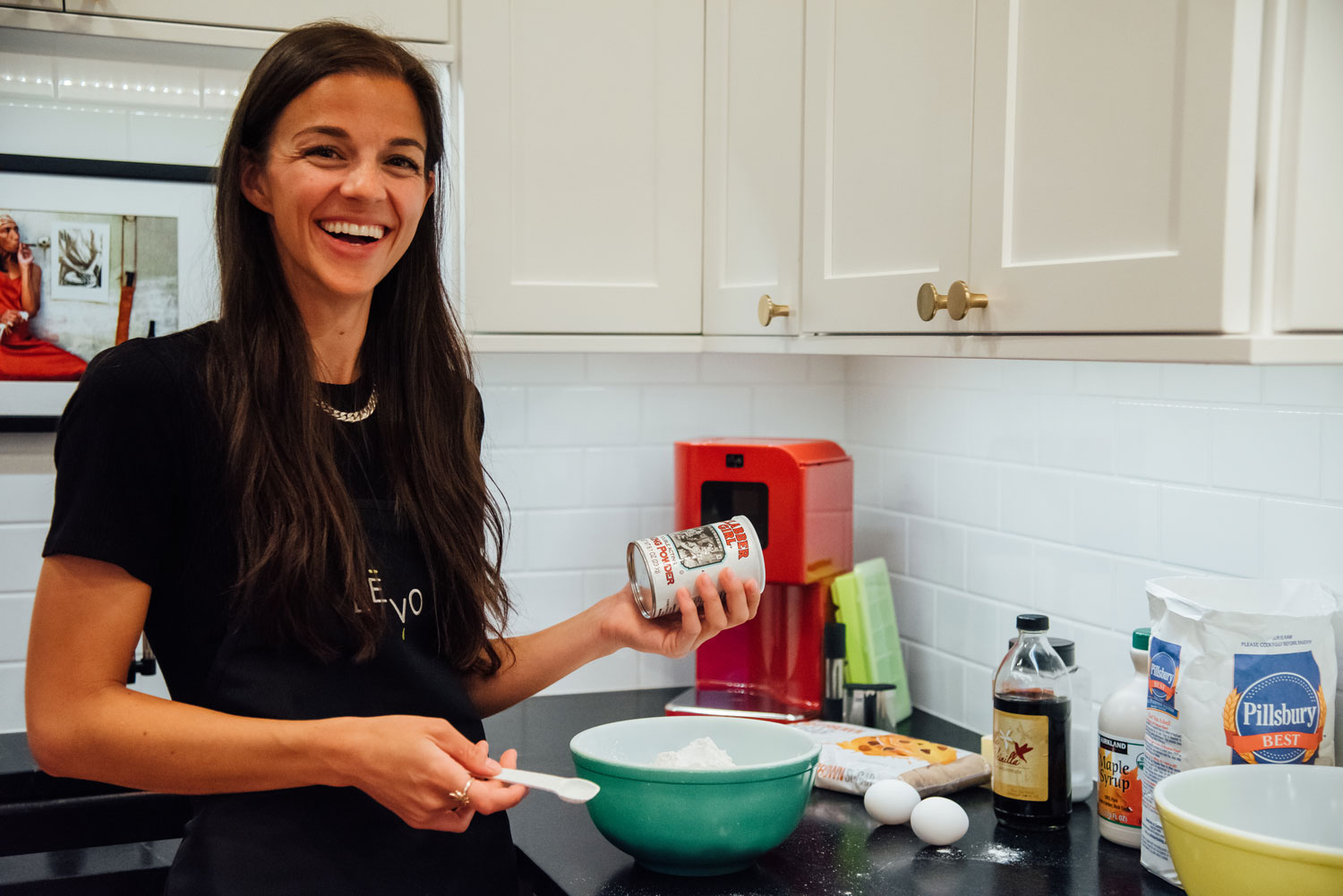 Baking infused Christmas cookies with LEVO